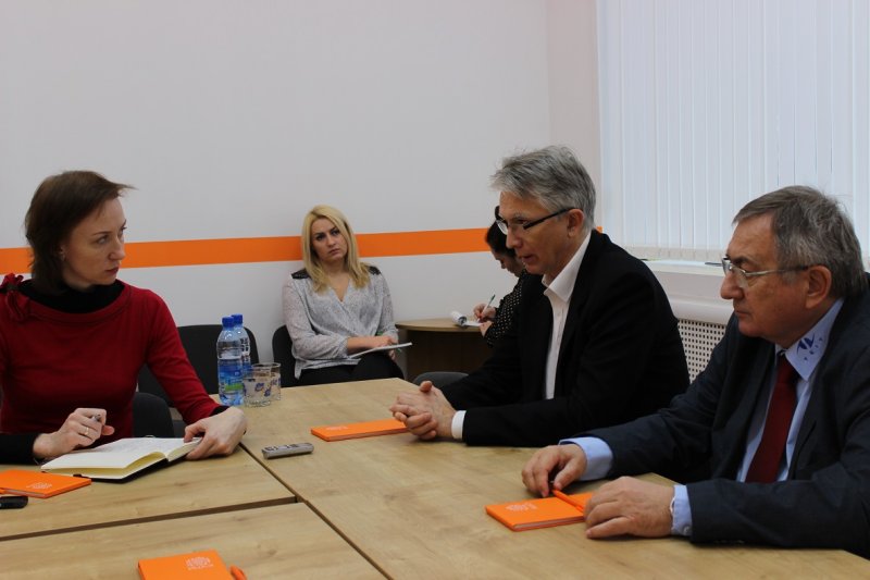 Фото к Венгерская делегация ознакомилась с работой ИЦАЭ