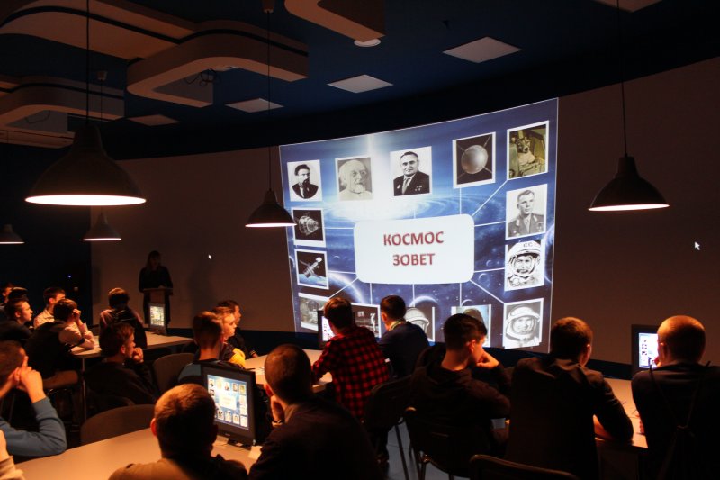 Фото к Всемирный день авиации и космонавтики