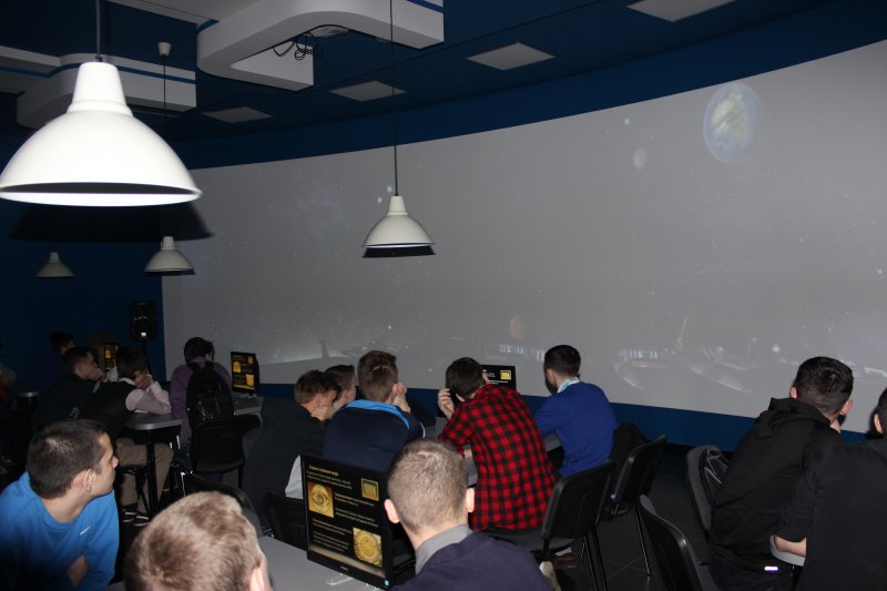 Фото к Всемирный день авиации и космонавтики