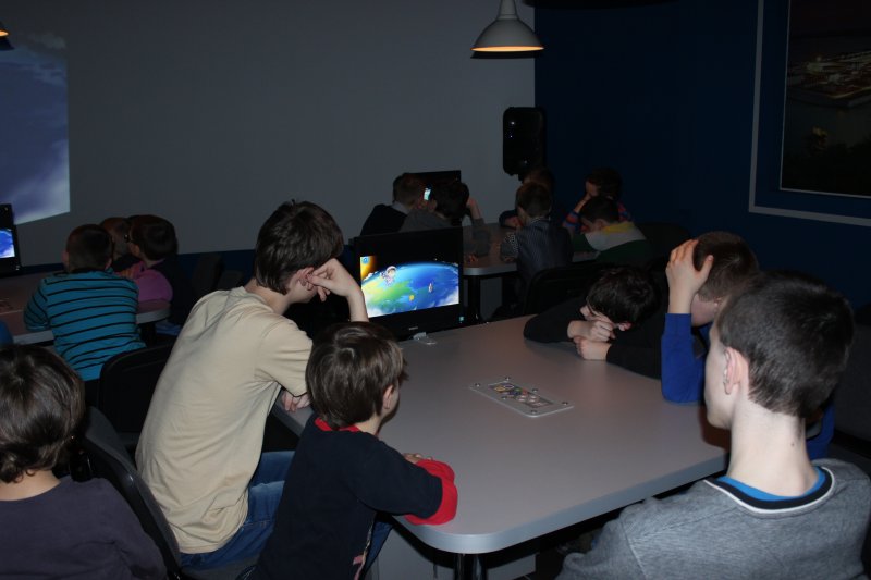 Фото к Всемирный день авиации и космонавтики