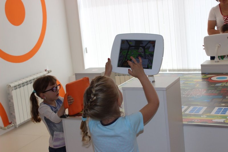 Фото к Ура, каникулы! Кто куда, а мы в ИЦАЭ!