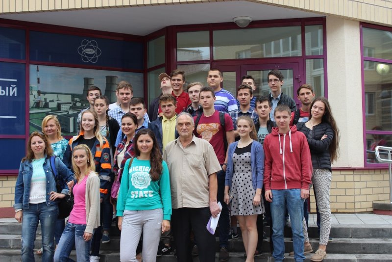 Фото к Будущие строители атомных электростанций посетили строительную площадку Белорусской АЭС